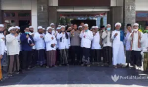 Gegara Foto Diduga Dicatut, Bupati Pamekasan Dilaporkan ke Polisi