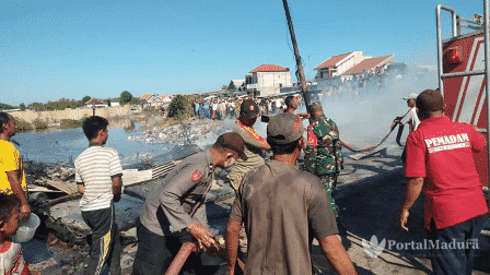 Bengkel Motor di Pamekasan Ludes Terbakar
