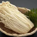 5 Manfaat Jamur Enoki untuk Kesehatan