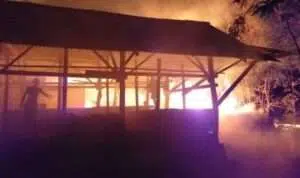 Kebakaran melanda pangkalan kayu di Dusun Pesisir, Desa Essang, Kecamatan Talango kepulauan Poteran Kabupaten Sumenep, Madura, Jawa Timur, Senin (24/8/2020) dini hari