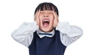 Cara Mengatasi Anak yang Takut dengan Suara Keras