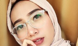 Girls, Ini Dia Tips Memakai Hijab Yang Cocok Untuk Wajah Bulat