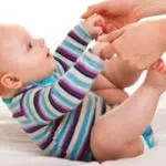 5 Langkah Melatih Bayi Duduk dengan Cepat