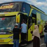 Tak Miliki KPS, Bus Sudiro Tungga Jaya Dihadang di Madura