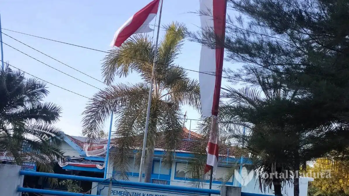 Kantor Pemerintah, BUMD & Rumah Warga Sumenep Tak Kibarkan Bendera Setengah Tiang