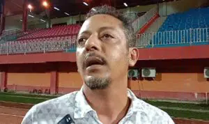 Kompetisi Kembali Diundur,  Meradang