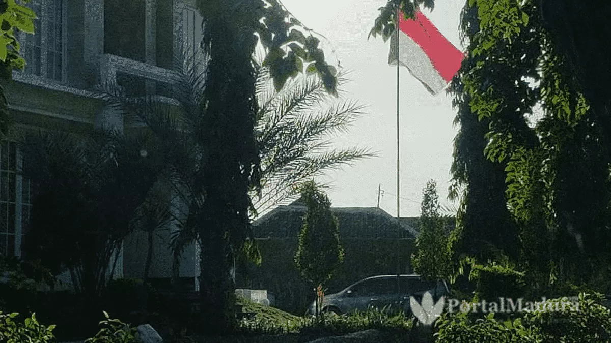 Kantor Pemerintah, BUMD & Rumah Warga Sumenep Tak Kibarkan Bendera Setengah Tiang