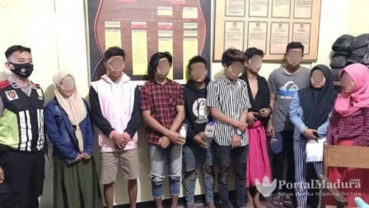 Sembilan muda-mudi ini digelandang polisi