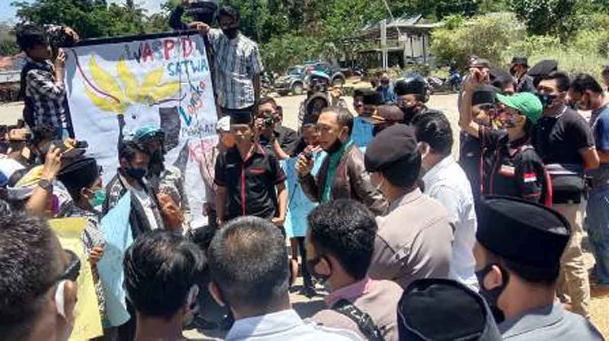 "Kompak" Demo KPU Sumenep