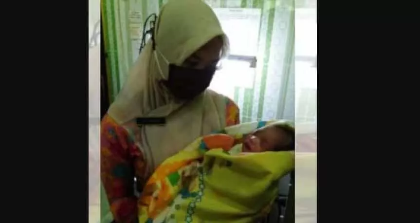Pencari Rumput Temukan Bayi Laki-laki di Belakang Puskesmas Gapura