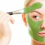 Atasi Kulit Wajah Berjerawat dengan 5 Produk Masker Green Tea