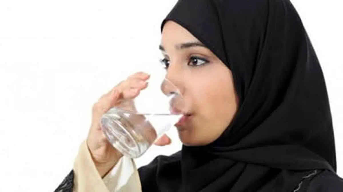 Adab Minum Dengan Benar Sesuai Tuntunan dari Rasulullah