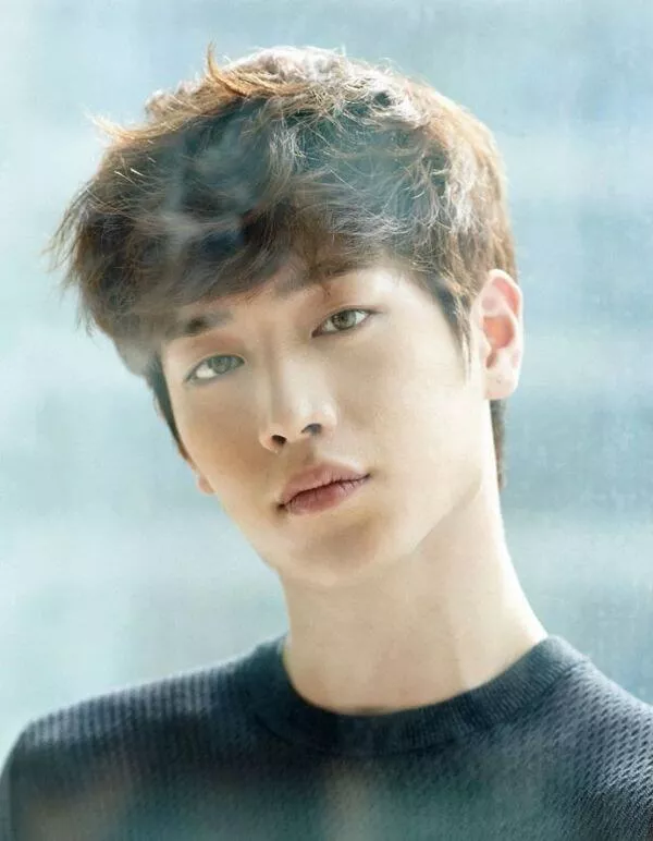 Model Rambut Pria Korea Terbaru Yang Bikin Kamu Keren - Portalmadura.com model rambut pria korea Messy Volumed