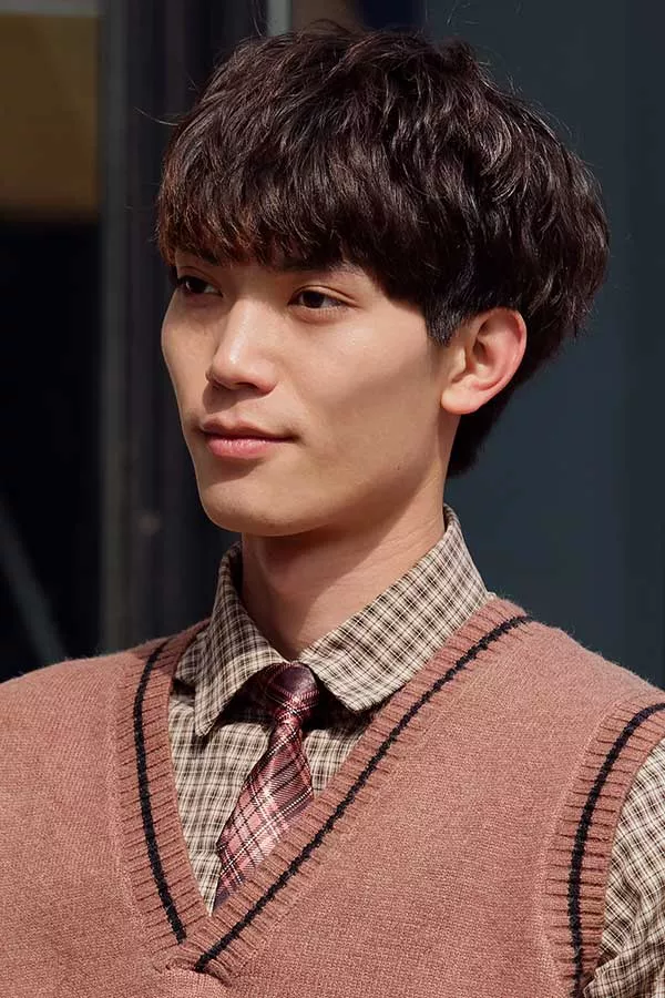 Model Rambut Pria Korea Terbaru Yang Bikin Kamu Keren - Portalmadura.com model rambut pria korea Shaggy Bowl Cut
