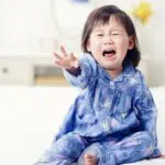 Anak yang Suka Mengamuk Bisa Ditaklukan dengan 3 Cara Ini