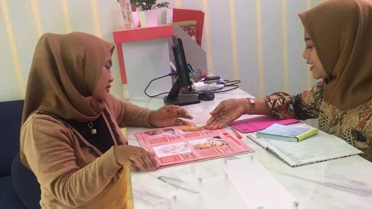 Tempat treatment AKJ Beauty Sumenep (@portalmadura.com)