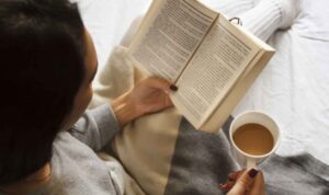 Alasan Mengapa Novel Romantis DIsukai oleh Perempuan