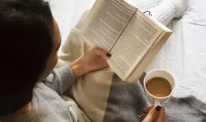 Alasan Mengapa Novel Romantis DIsukai oleh Perempuan