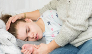7 Cara Menangani Kondisi Kejang pada Anak