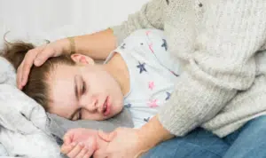 7 Cara Menangani Kondisi Kejang pada Anak