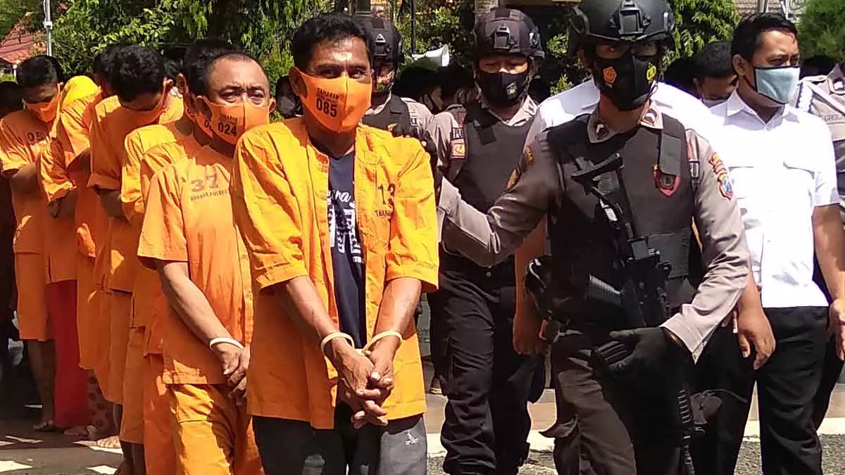 Bayi Yang Dibuang di Gapura Hasil Hubungan Kakak Adik, Bukan Ipar!