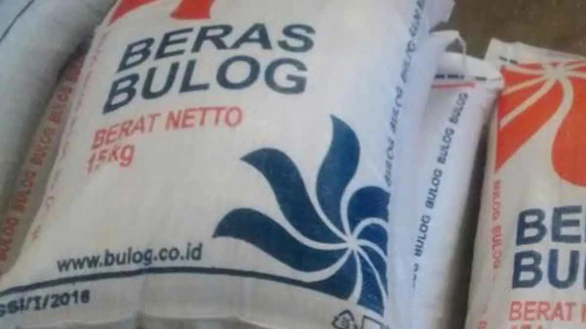Beras Bantuan Sosial di Gudang Bulog Sampang Raib