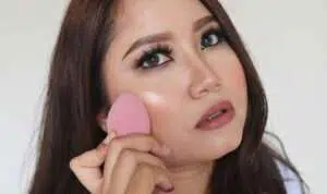 Berikut Kesalahan Saat Pakai Beauty Blender