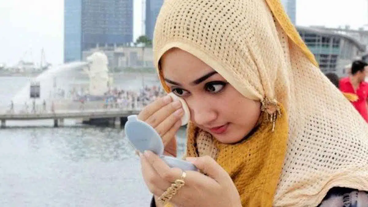Muslimah, Ini 8 Rambu-rambu Berhias dalam Islam