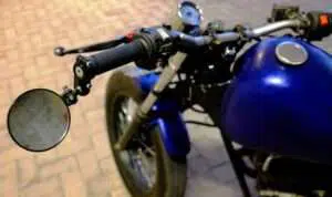 Jangan Anggap Remeh, Ini 4 Fungsi Spion Motor