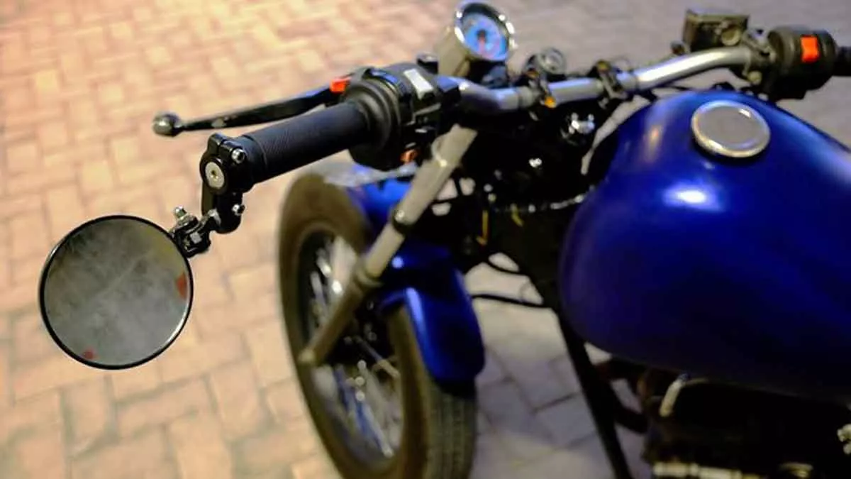 Jangan Anggap Remeh, Ini 4 Fungsi Spion Motor - Portalmadura.com Jangan Anggap Remeh, Ini 4 Fungsi Spion Motor