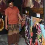 Gelar Pameran Lukisan, Seniman Sampang Launching Eduwisata Batik