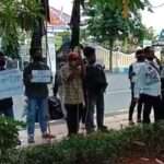Geruduk Dewan, Warga Desa Pocong Tanyakan CSR PDAM Bangkalan