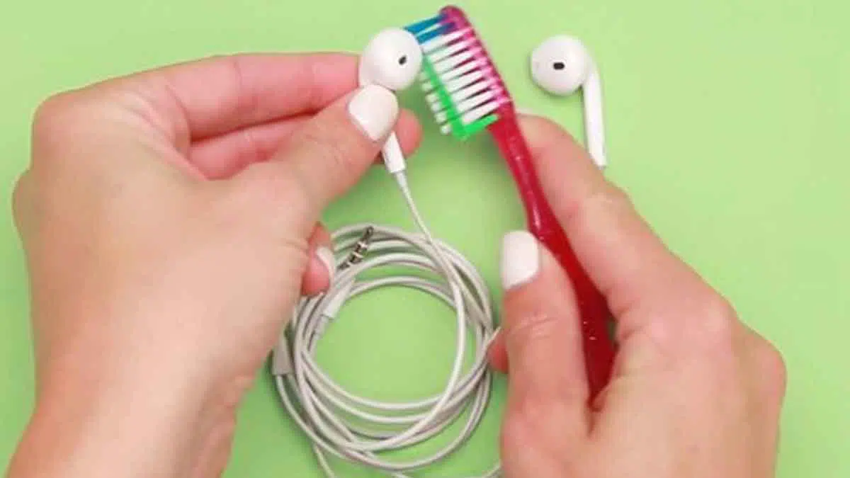 7 Cara Merawat Headset Agar Tidak Cepat Rusak