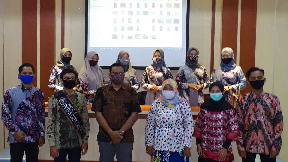 Puncak pelaksanaan lomba desain batik tingkat nasional yang diselenggarakan Ikatan Duta Kampus (IDK) Unija Sumenep. Pengumuman berlangsung secara daring di ruang Laboratorium FISIP Unija, Jumat (2/10/2020).