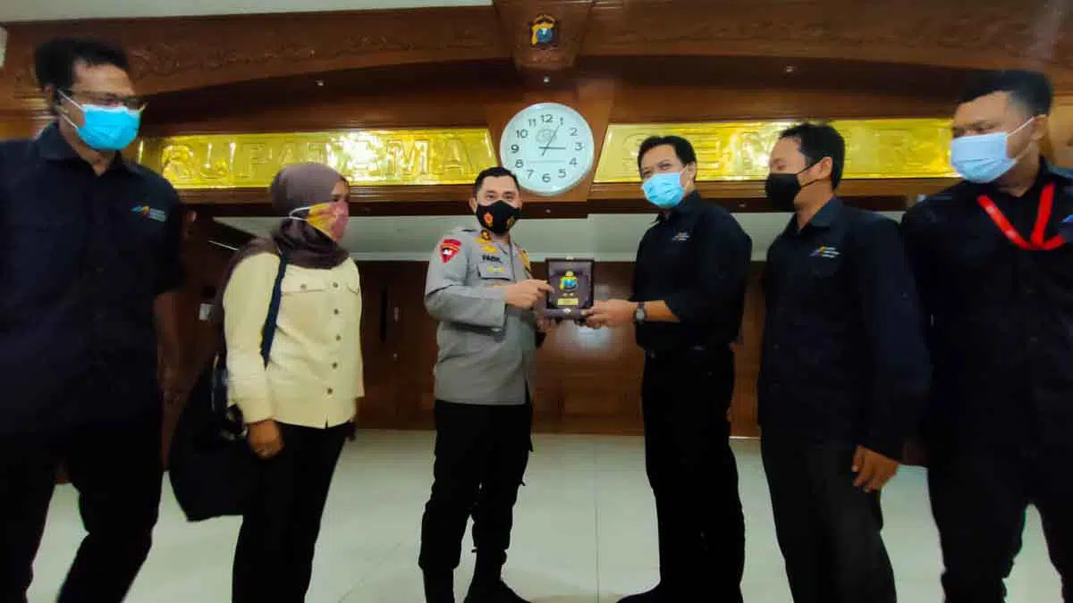 Asosiasi Media Siber Indonesia (AMSI) Wilayah Jatim bersama Kapolda Jawa Timur, Irjen Pol Mohammad Fadil Imran (AMSI)