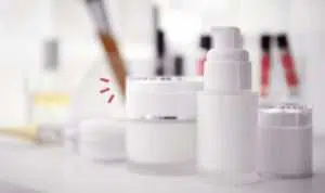 Waspada Efek Samping Alkohol dalam Skincare Pada Kulit