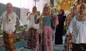 Seru! Lebih dari Pengantin Lajang, dari Joget TikTok di Resepsi Nikah hingga Cucu Ikut Swafoto