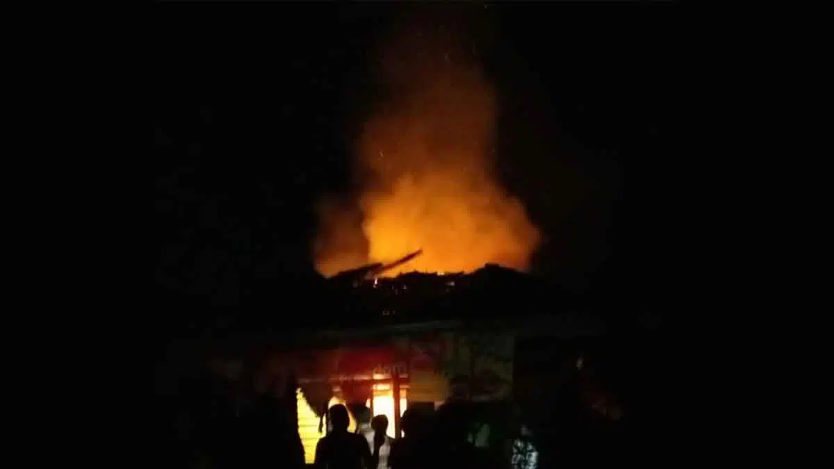 Kebakaran Landa Rumah Warga Moncek Sumenep