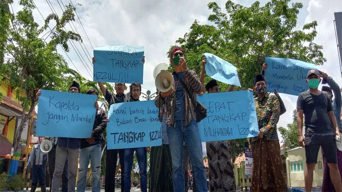 Kunjungan ke Pamekasan, Kapolda Jawa Timur Didemo