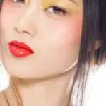 Ladies, Ekspresikan Kepribadian Anda dengan 3 Tren Makeup Colorful Ini