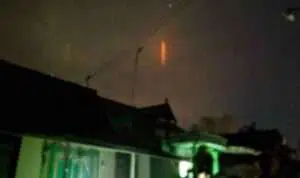 Meteor mirip bola api hujani angkasa (ilustrasi/facebook)