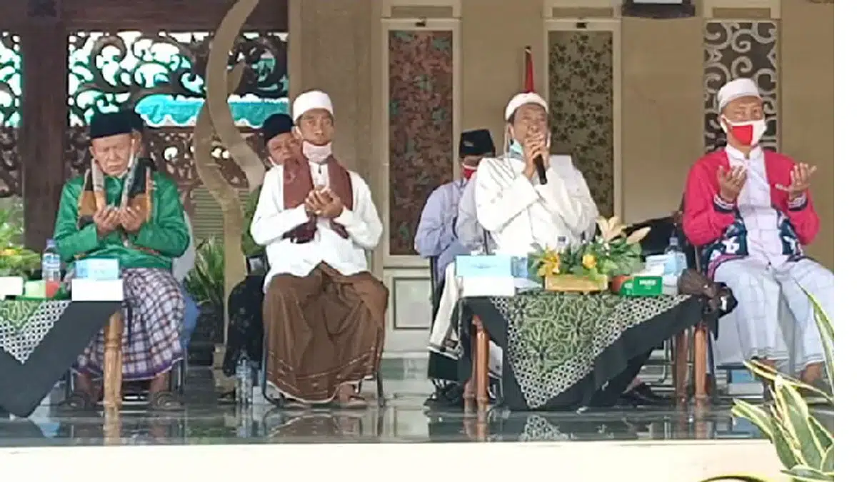 Pemkab Pamekasan Gelar Apel Akbar Hari Santri Nasional 2020
