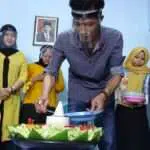 Potong Tumpeng Tandai Peringatan HUT ke-7 PortalMadura.Com