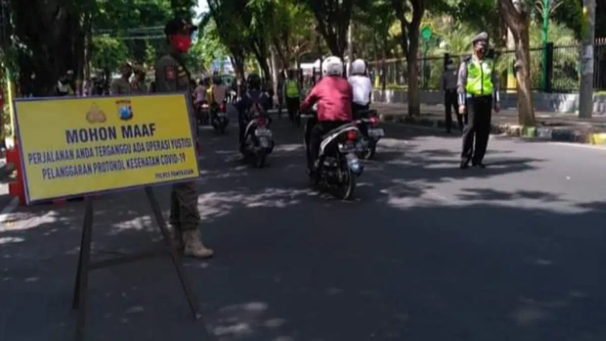 Sejumlah Pengendara Terjaring Razia Masker di Pamekasan
