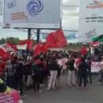 Tolak Omnibus Law, Mahasiswa Kembali Blokade Jalan Raya Tangkel Bangkalan