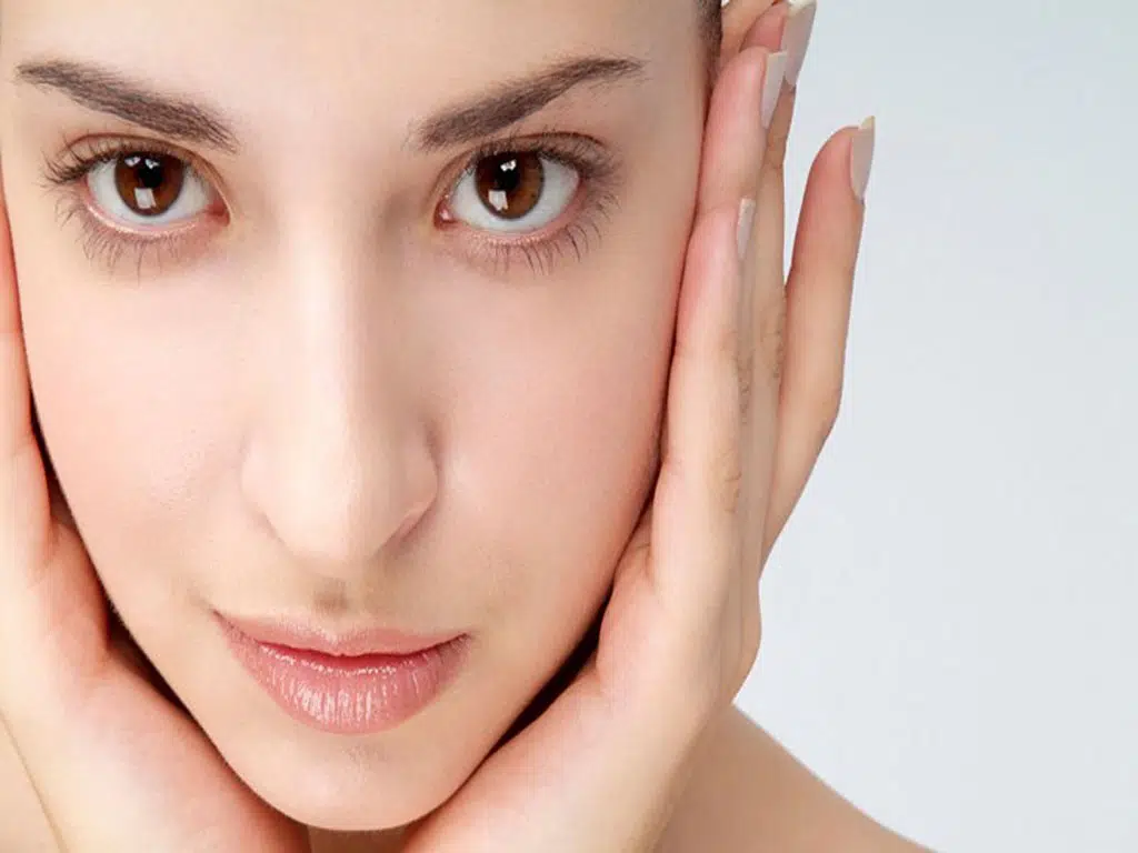 Wajah Cerah Tanpa Makeup, Berikut Tips Mudah Paling Banyak Diminati