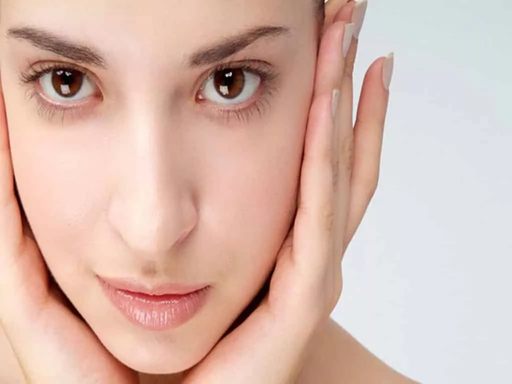 Wajah Cerah Tanpa Makeup, Berikut Tips Mudah Paling Banyak Diminati