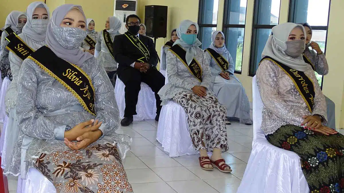 Yudisium Feb Unija, Ghufrony: Semoga Sukses Menghadapi Fase Baru - Portalmadura.com Yudisium FEB Unija, Ghufrony: Semoga sukses menghadapi fase baru