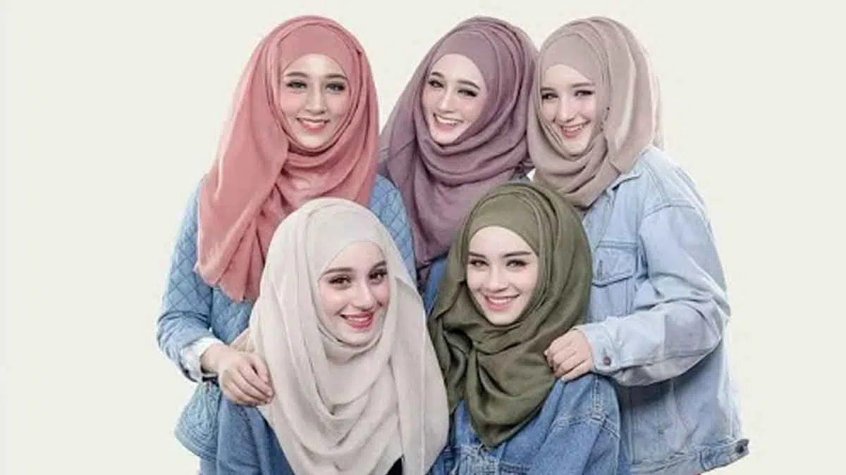 Trik Memilih Warna Hijab Agar Terlihat Lebih Tirus