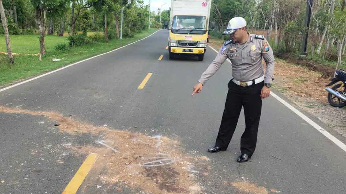 ASN Tewas Ditabrak Bus Akas di Jalan Nasional Sumenep